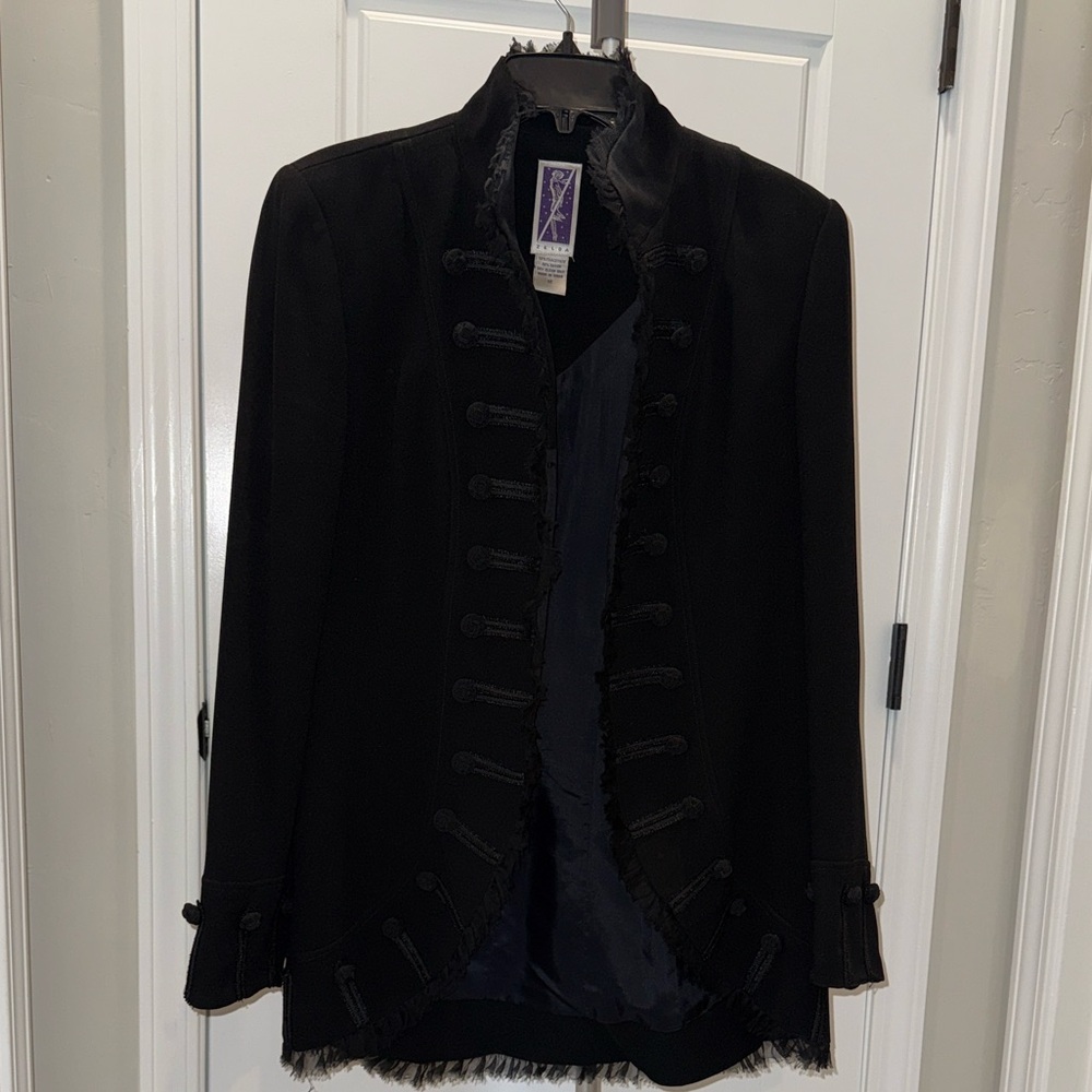 ZELDA!!  Elegant Black Blazer with Frayed Edges - Designer!! 🤩💫